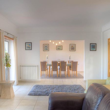 Villa Montanha, Luxury Coastal Villa, With Swimming Pool, Loungers And Alfresco Dining, 10 Min Walk To The Beautiful Praia Da Luz Beach, Shops, Bars And Restaurants! Exterior photo