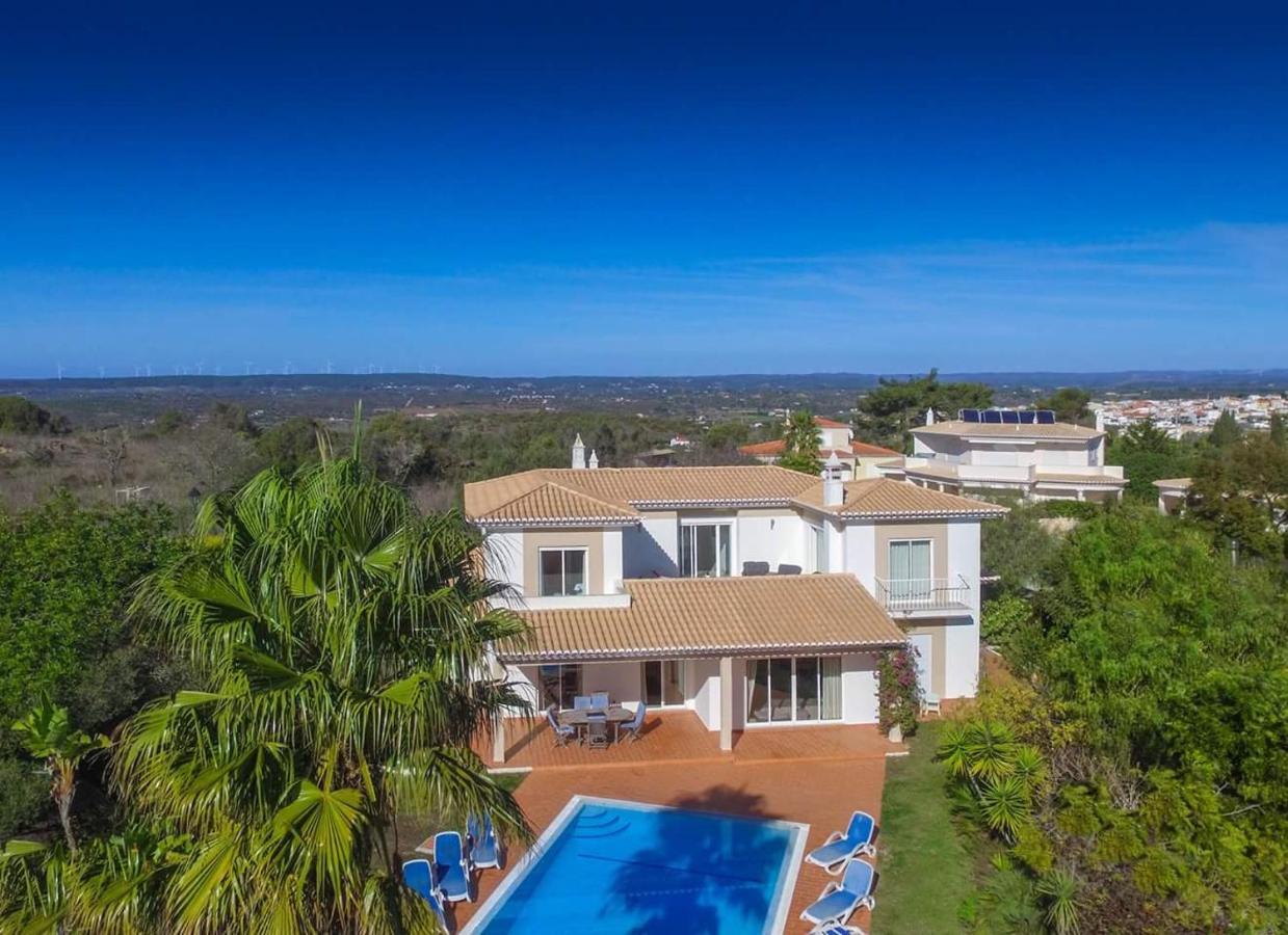 Villa Montanha, Luxury Coastal Villa, With Swimming Pool, Loungers And Alfresco Dining, 10 Min Walk To The Beautiful Praia Da Luz Beach, Shops, Bars And Restaurants! Exterior photo